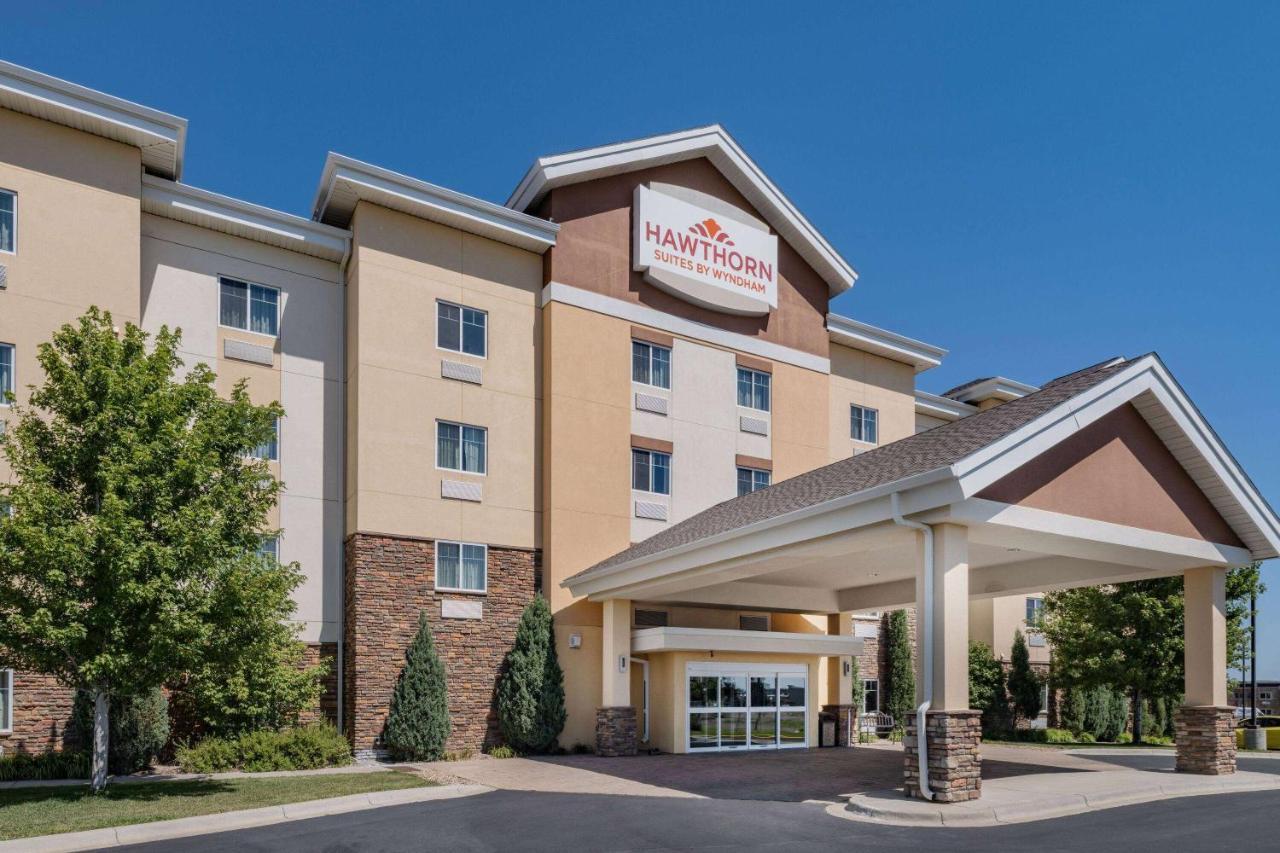 Hawthorn Suites By Wyndham Віллістон Екстер'єр фото