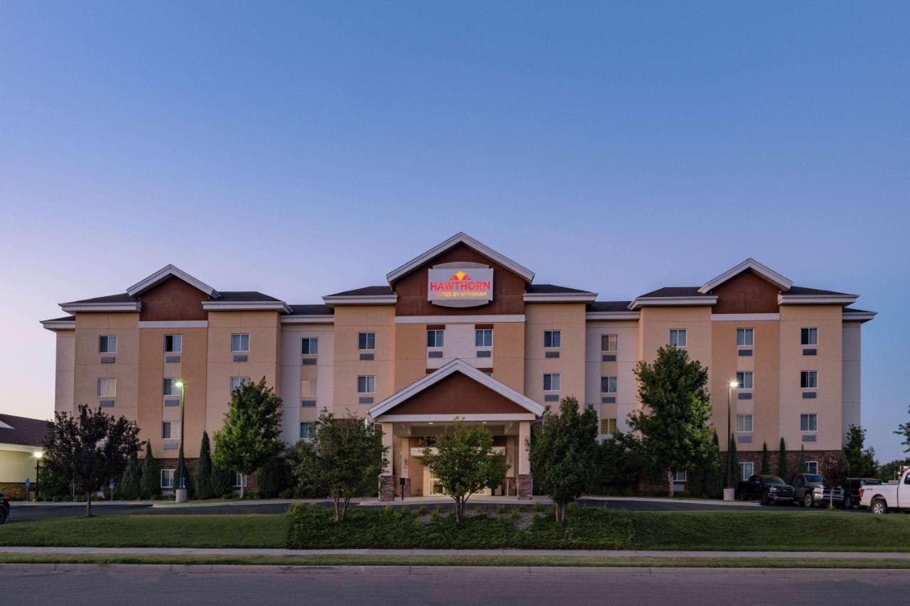 Hawthorn Suites By Wyndham Віллістон Екстер'єр фото